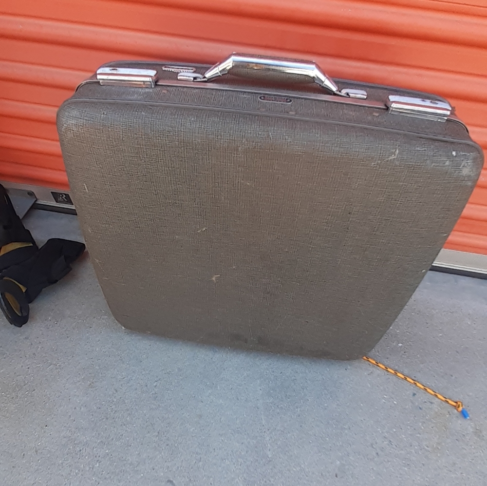 VTG American Tourister tweed Luggage TIARA 20" BAG